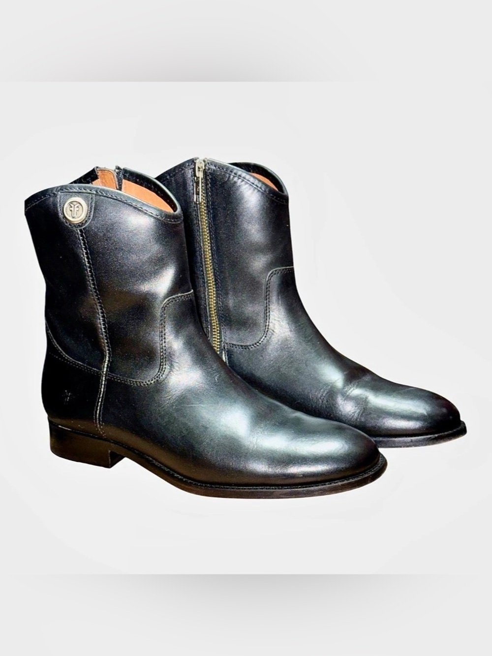 Frye Black Mellisa Button Short Ankle Leather Zip Boots, Size 7.5